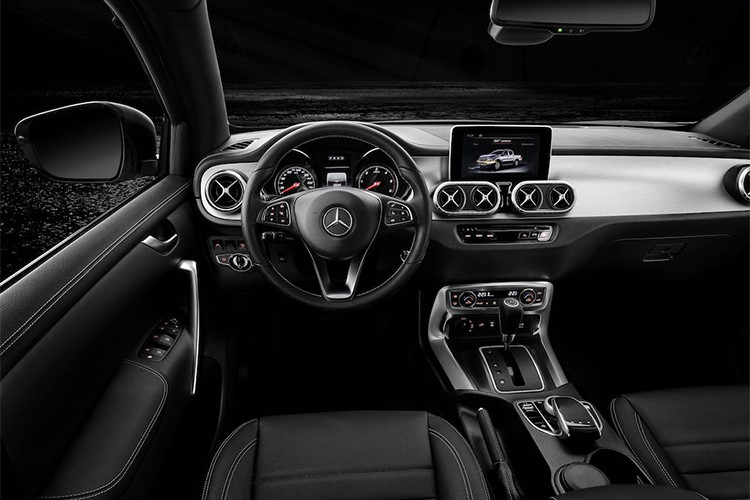 Bán tải Mercedes-Benz X-Class mạnh nhất giá 1,48 tỷ đồng